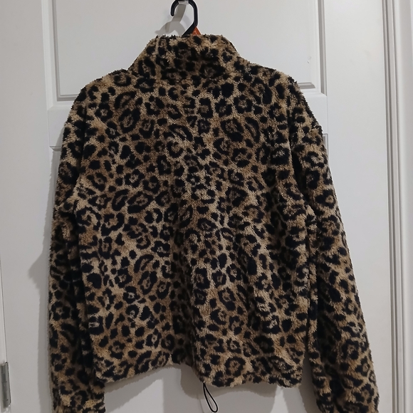 No Boundaries Leopard Print Fleece Hoodie and Shorts Set - Picture 3 of 6